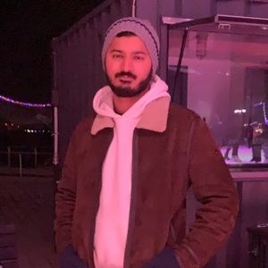 Meet your Posher, Hamza